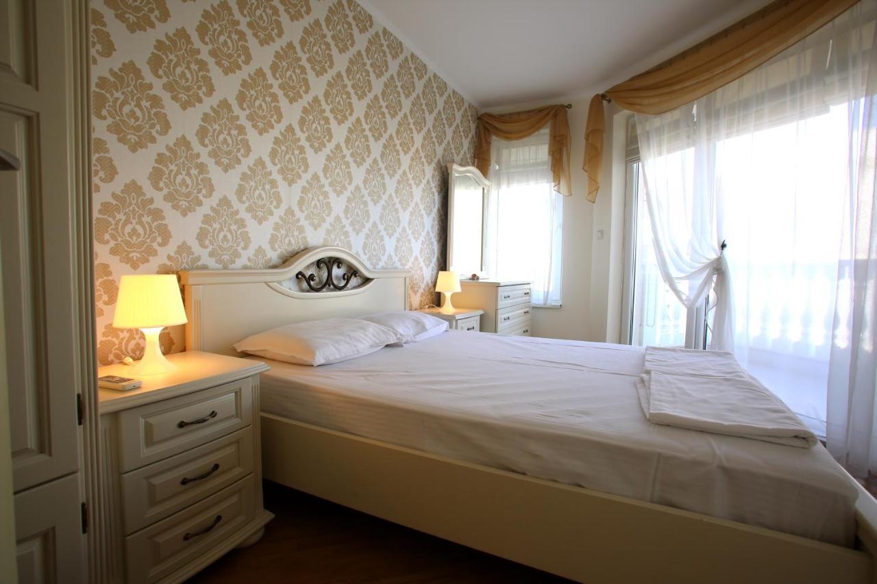 Villa Livia Boutique Apartments Ravda Esterno foto