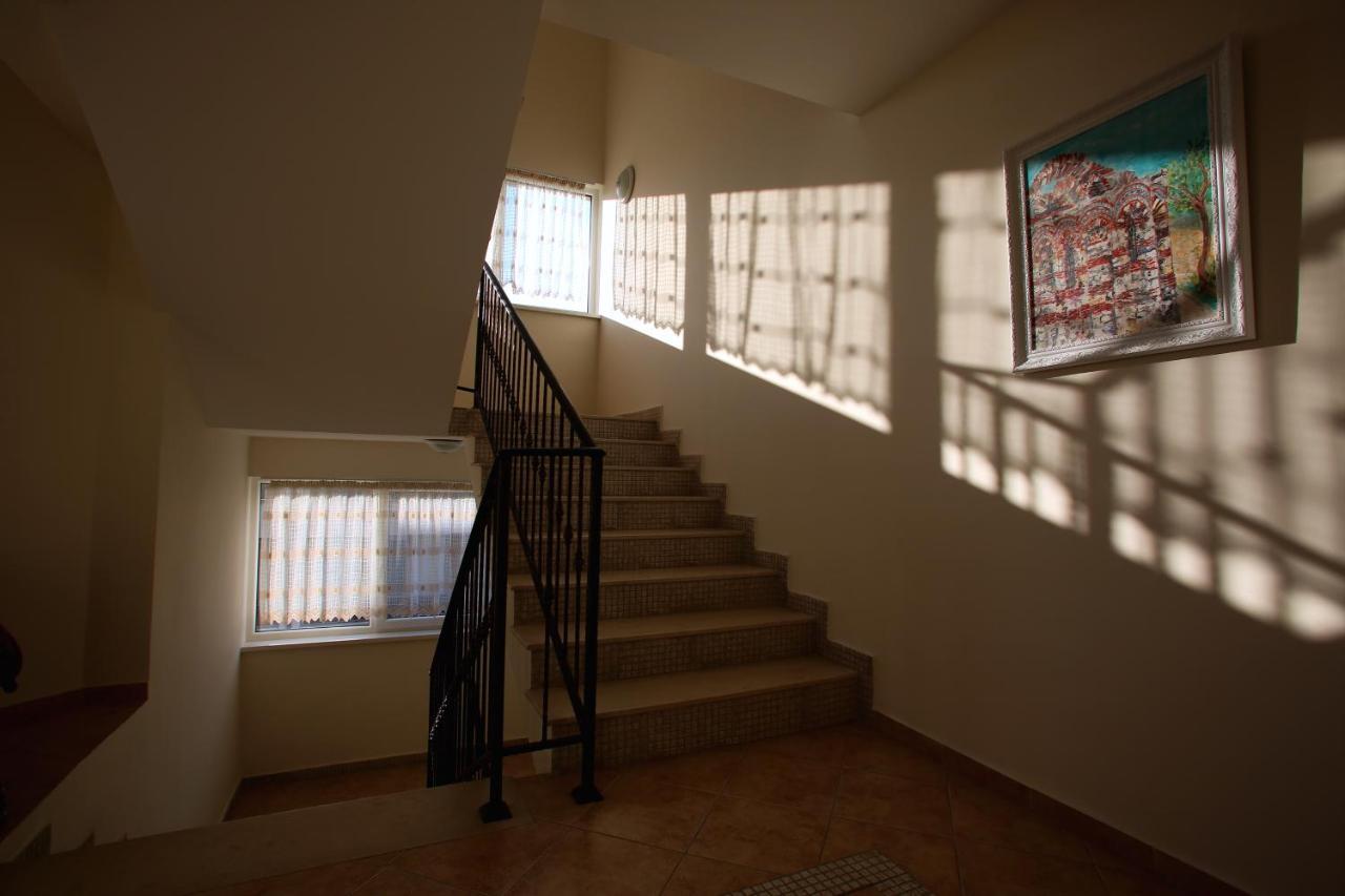 Villa Livia Boutique Apartments Ravda Esterno foto