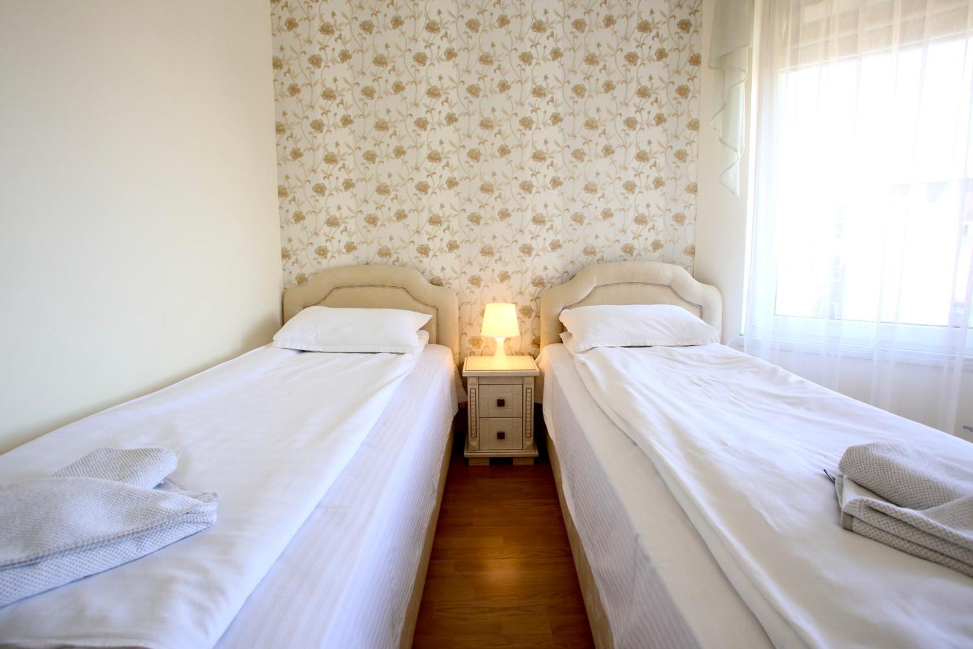 Villa Livia Boutique Apartments Ravda Esterno foto